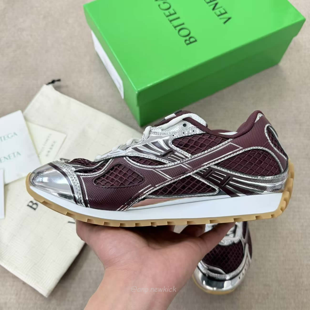 Bottega Veneta Orbit Barolo Silver Low Top Sneakers (7) - www.newkick.vip